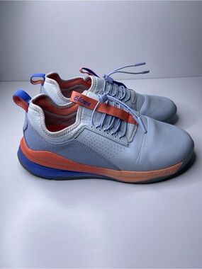 Cloves Women's Lace-Free Fluid Resistant Sneakers